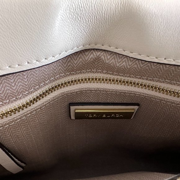 KIRA CHEVRON CONVERTIBLE SHOULDER BAG - Picture 4 of 6